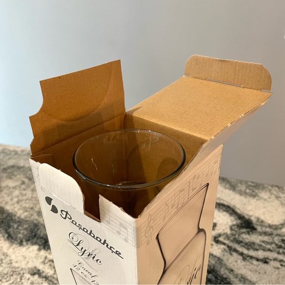 Pasabahce glass wine decanter, water jug, carafe, flower vase (42 oz). New. - Picture 6 of 6